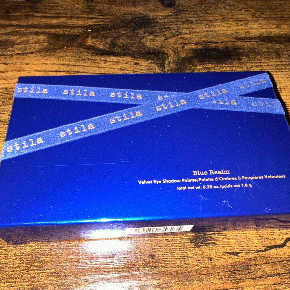 Still Blue Realm Eye Shadow Pallet, NIB